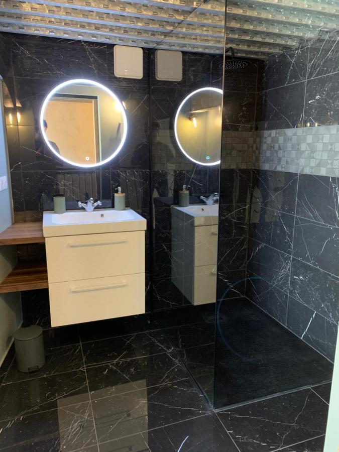 Appartement L'atelier # proche gare # Stationnement gratuit# à Cognac Extérieur photo